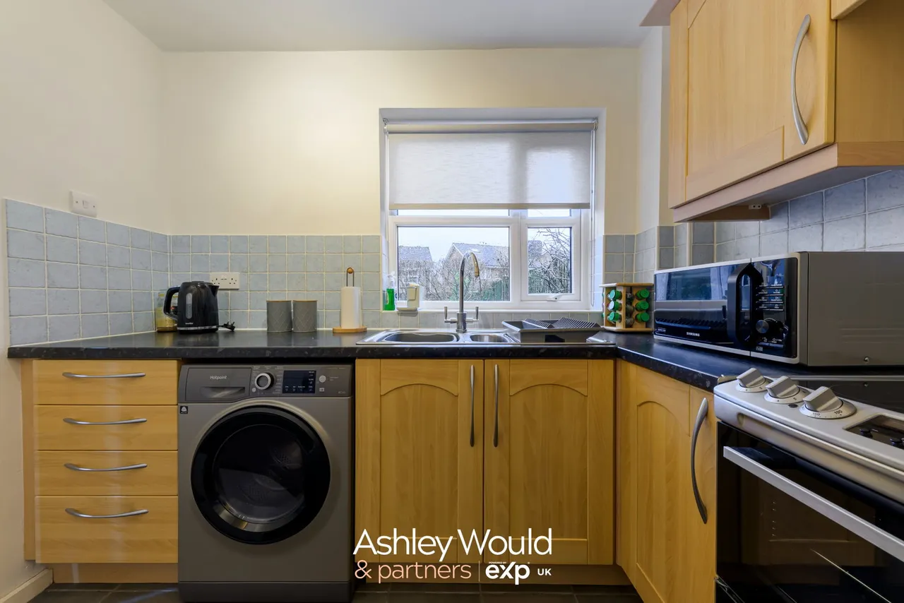 Thurloe Crescent, Rednal, Birmingham, B45 9YN, photo 6