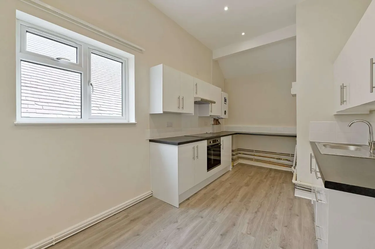 Queen Street, Henley-on-Thames, Oxfordshire, RG9 1AP, photo 2