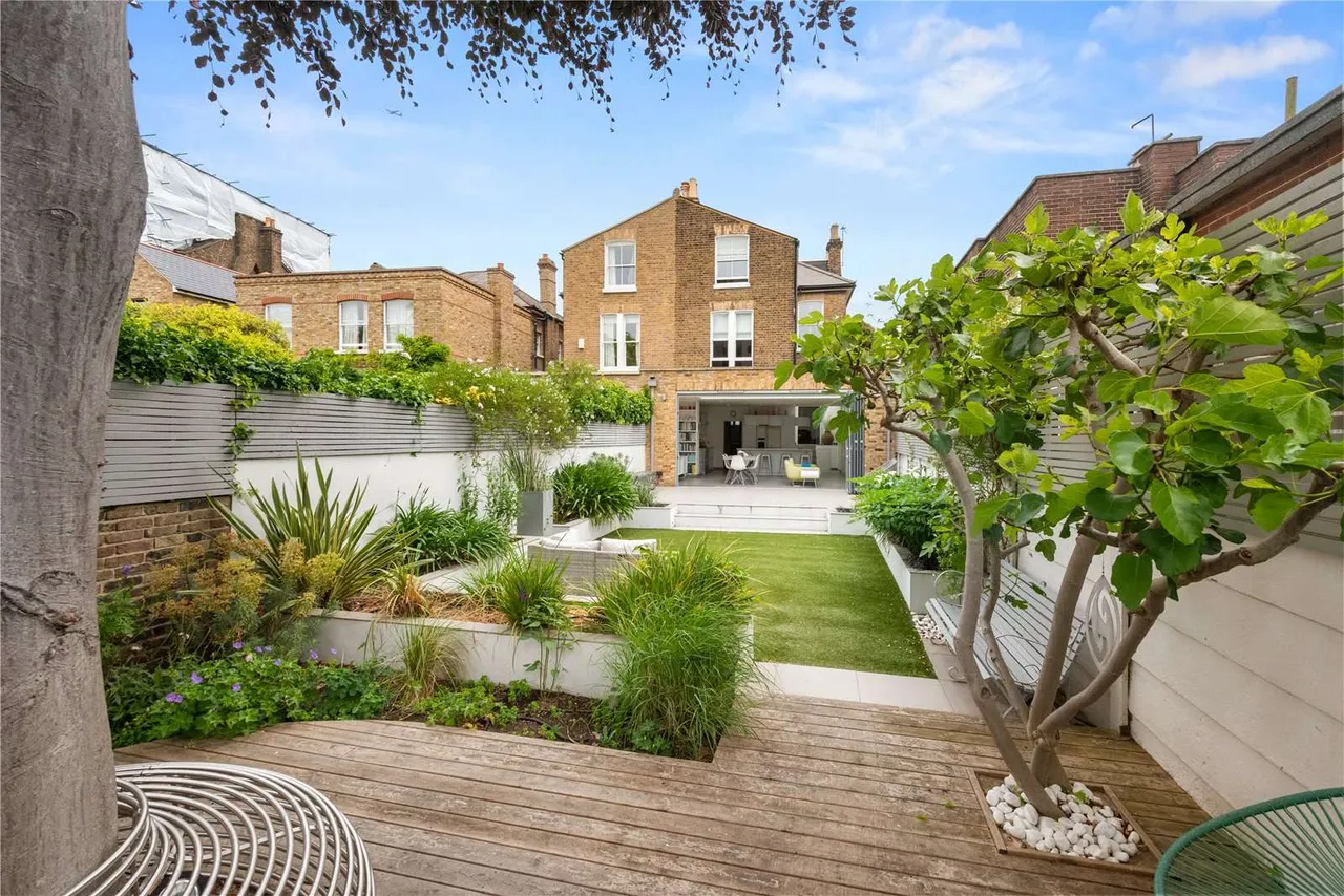 Endlesham Road, London, SW12 8JL, photo 9