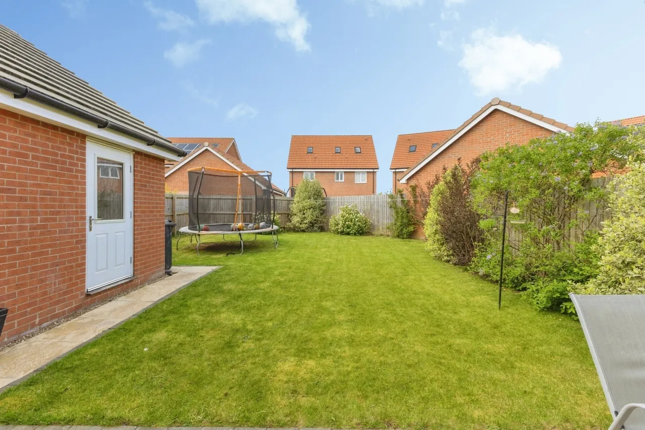 Saffron Avenue, Wymondham, Norfolk, NR18, photo 6