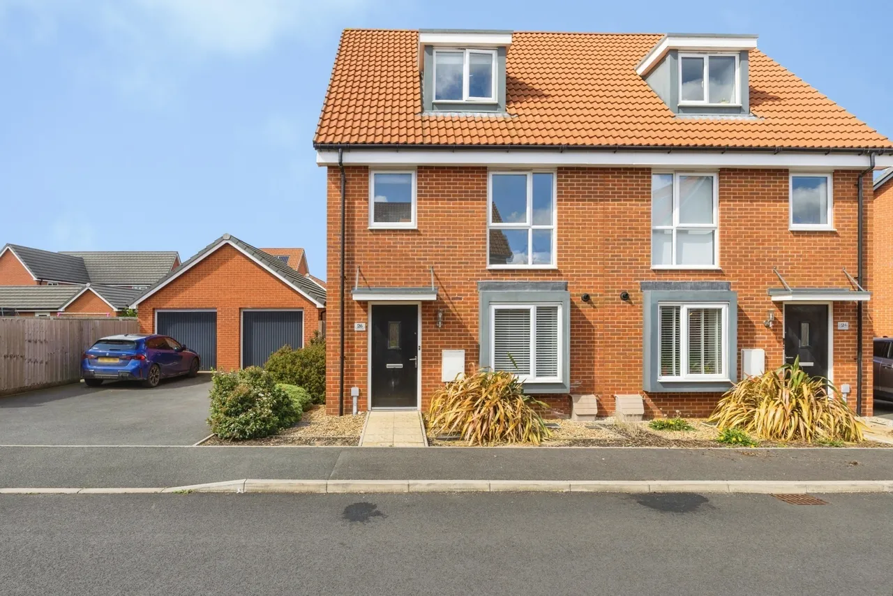3 bed house for sale — Saffron Avenue, Wymondham, Norfolk, NR18