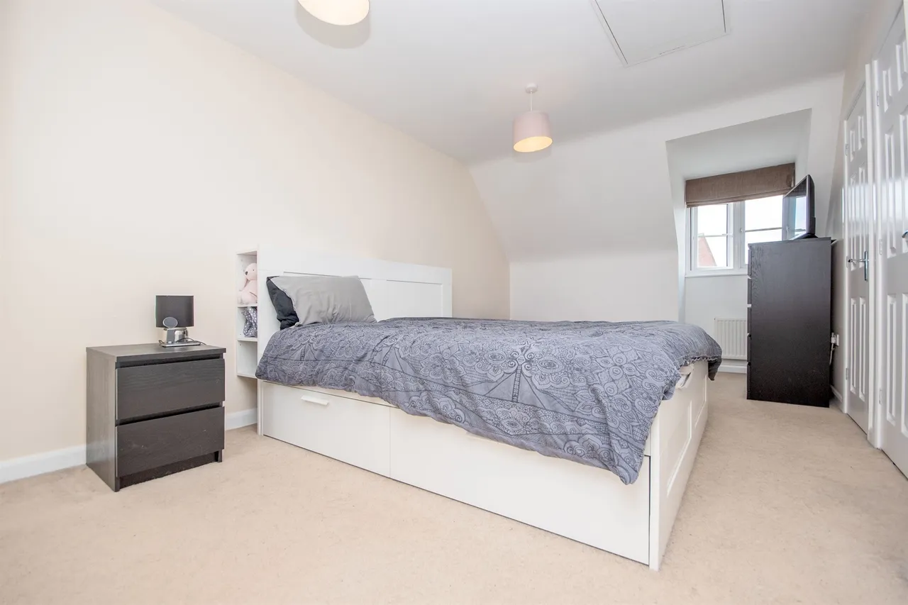 Roman Road, Corby, NN18, photo 13