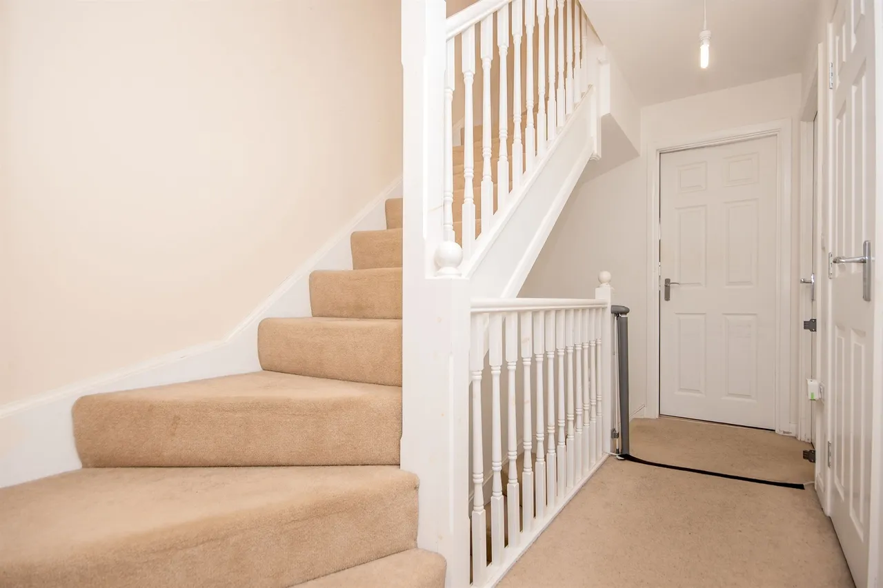 Roman Road, Corby, NN18, photo 7