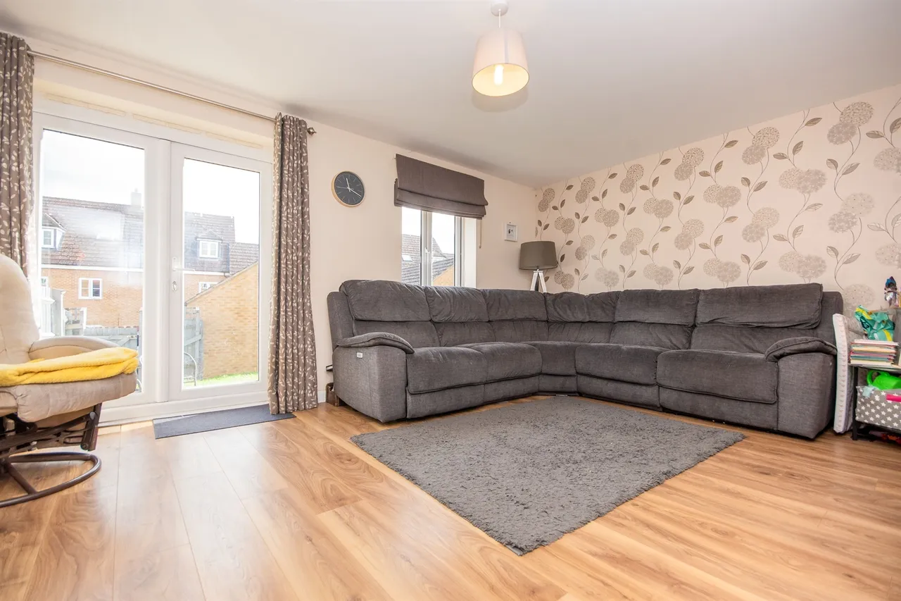 Roman Road, Corby, NN18, photo 5