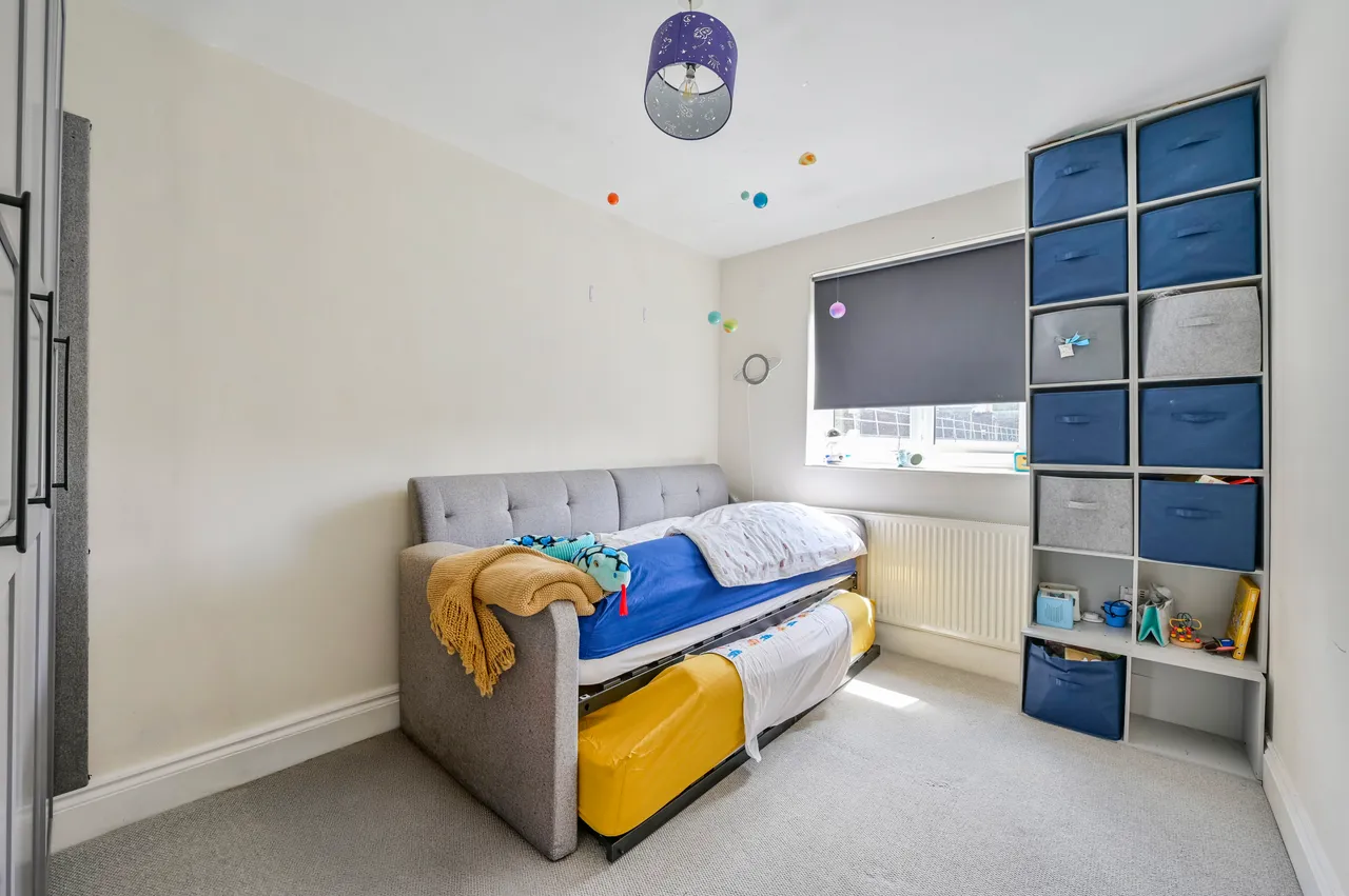 10 Innes Gardens, London, photo 6
