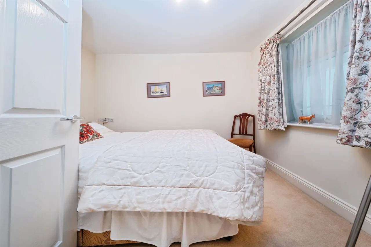 Westbury Lane, Newport Pagnell, photo 12