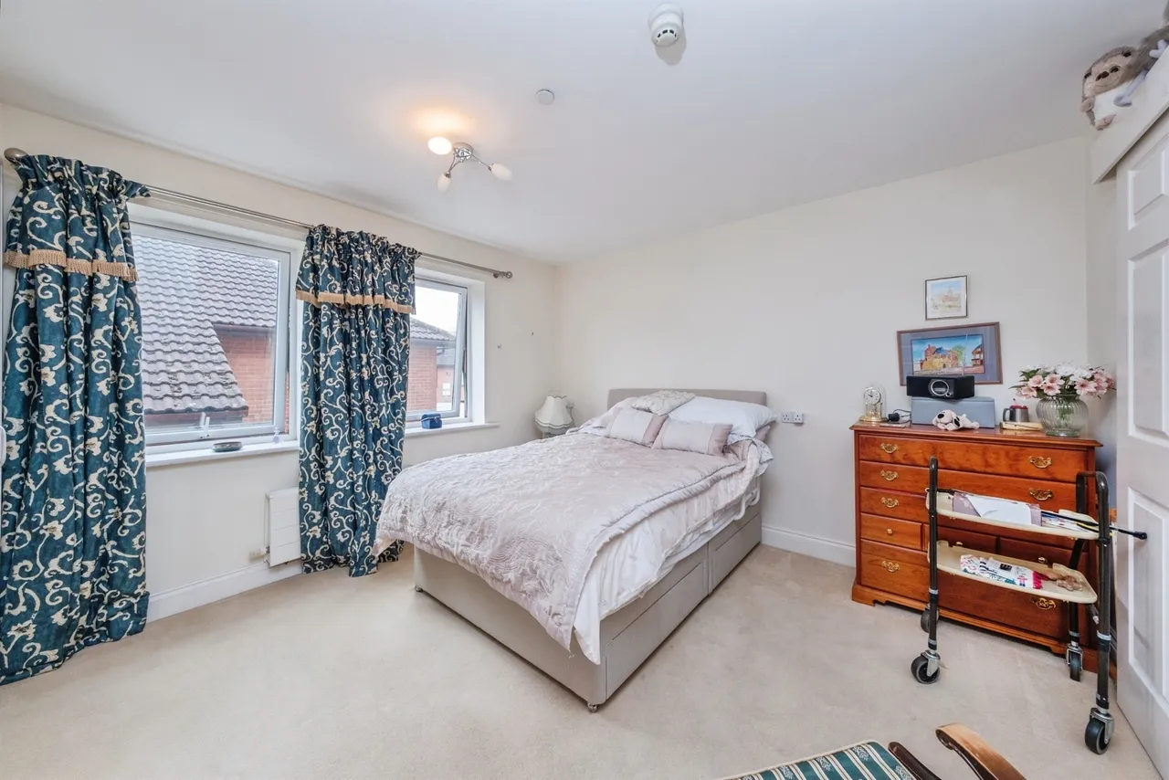 Westbury Lane, Newport Pagnell, photo 9
