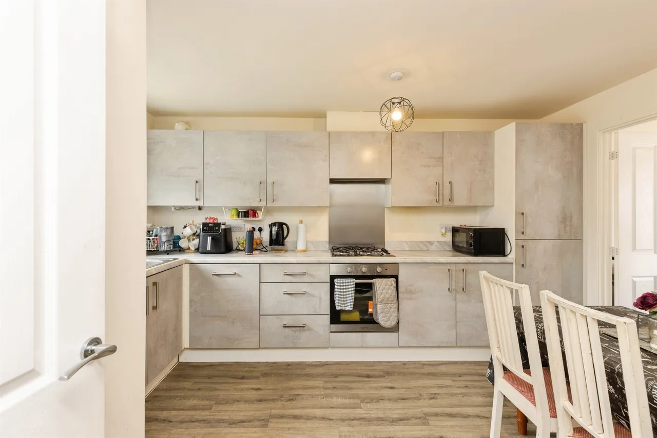 Magnolia Road, Seacroft, LS14, photo 5