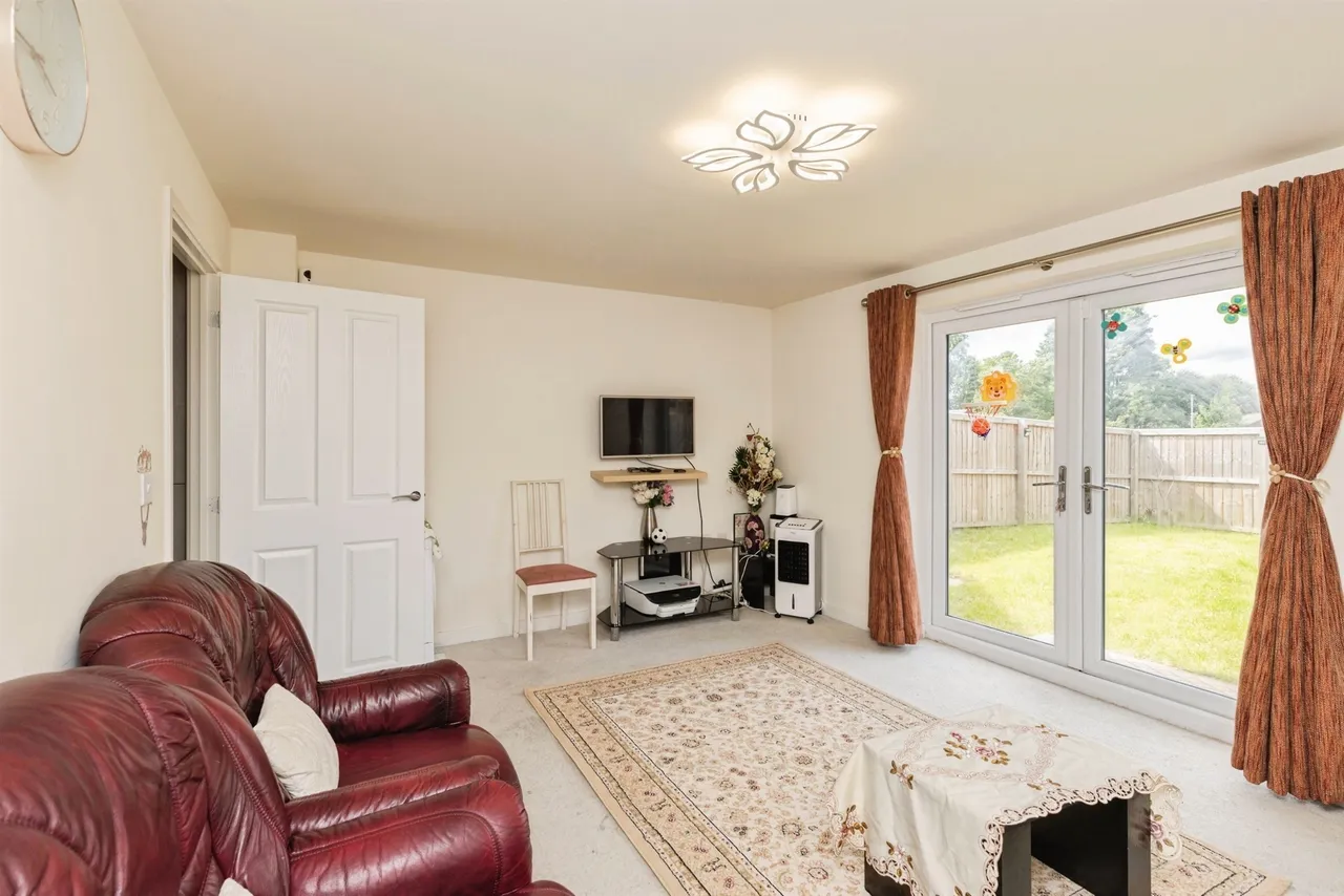 Magnolia Road, Seacroft, LS14, photo 3