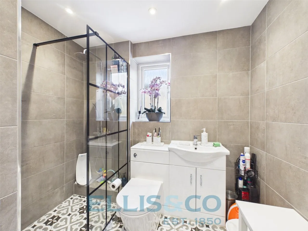Town Acres, Tonbridge, TN10, photo 6