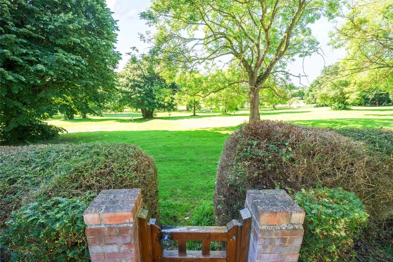 Wood Lodge Lane, West Wickham, BR4, photo 17