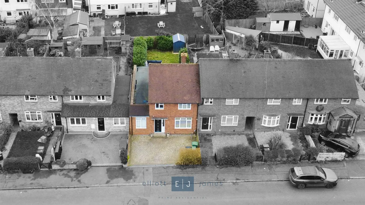 Whitehills Road, Loughton, photo 2