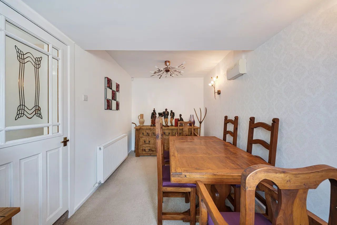 St. Bridgets Close, Fearnhead, Warrington, Warrington, WA2 0EP, photo 15