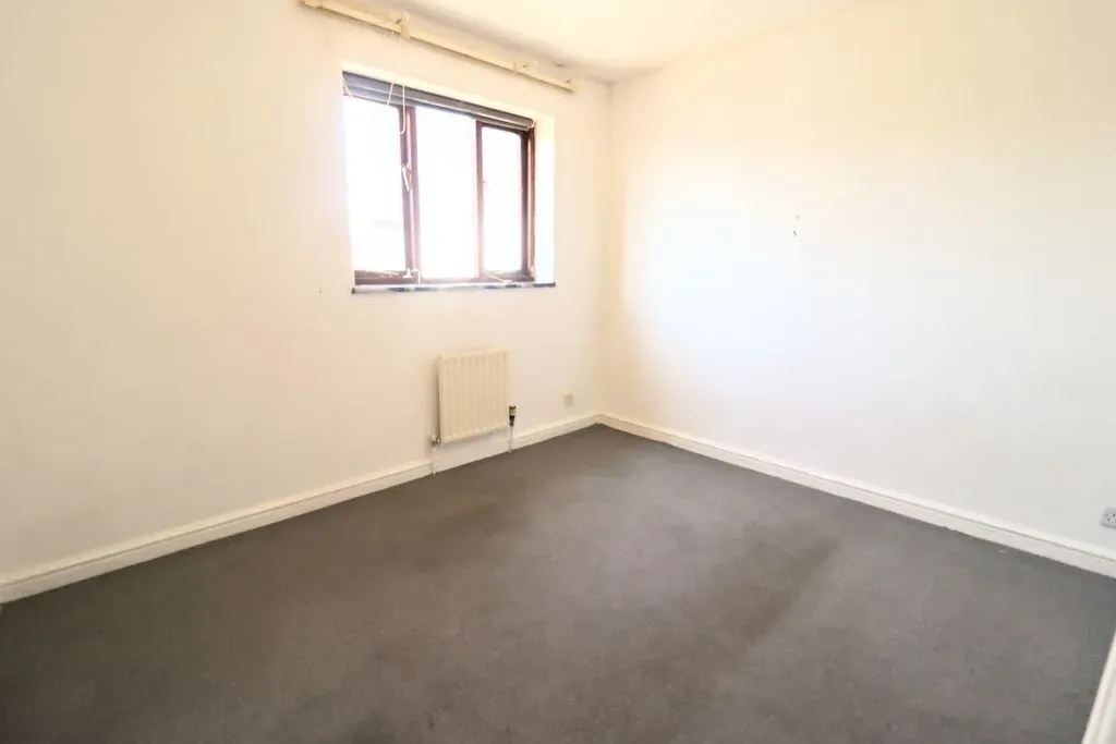 Groundsel Close, Walnut Tree, Milton Keynes, Buckinghamshire, MK7 7NT, photo 6