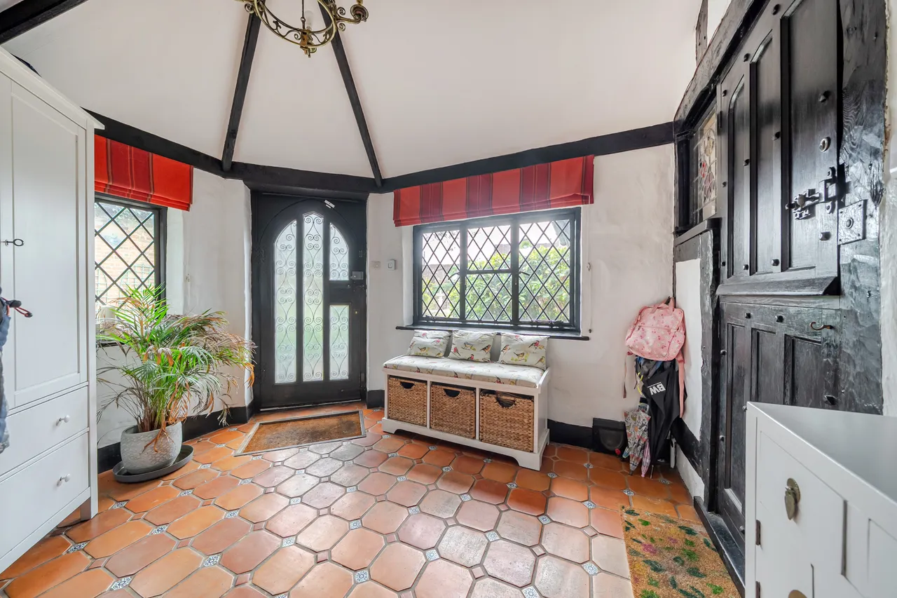 Woodcote Close, Epsom, KT18, photo 15