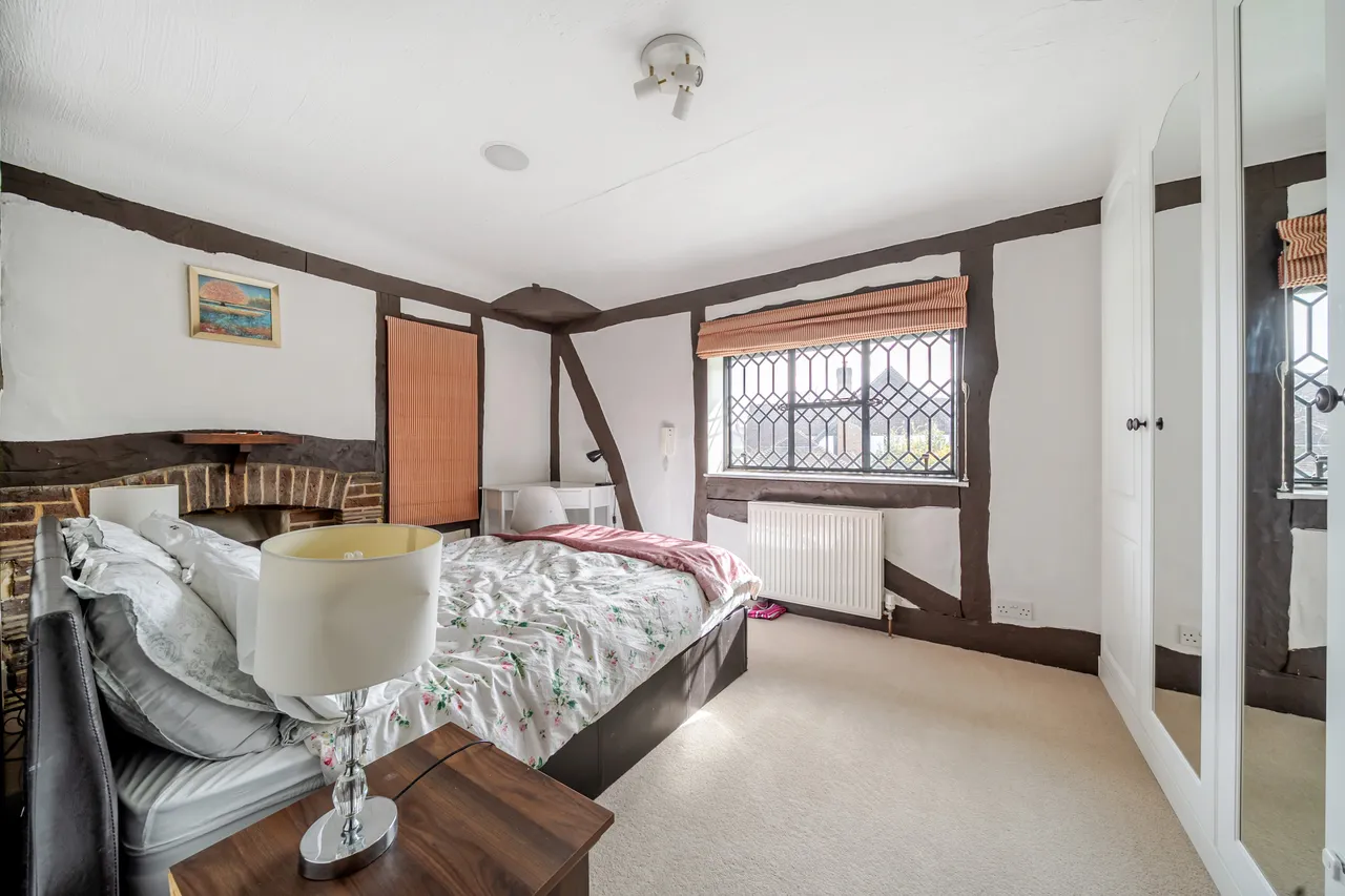 Woodcote Close, Epsom, KT18, photo 11