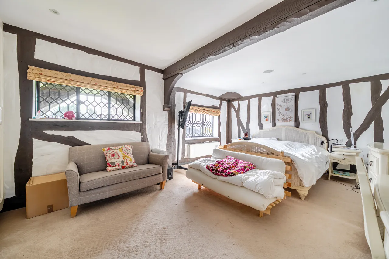 Woodcote Close, Epsom, KT18, photo 9