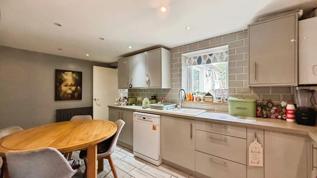 West Street, Warminster, photo 6