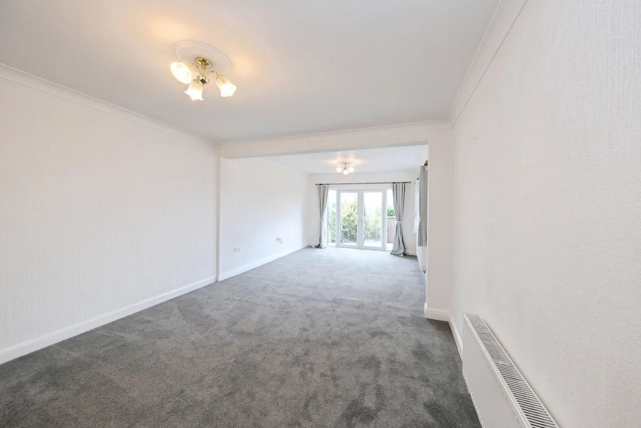 Leeming Lane North, Mansfield Woodhouse, Mansfield, Nottinghamshire, NG19, photo 2