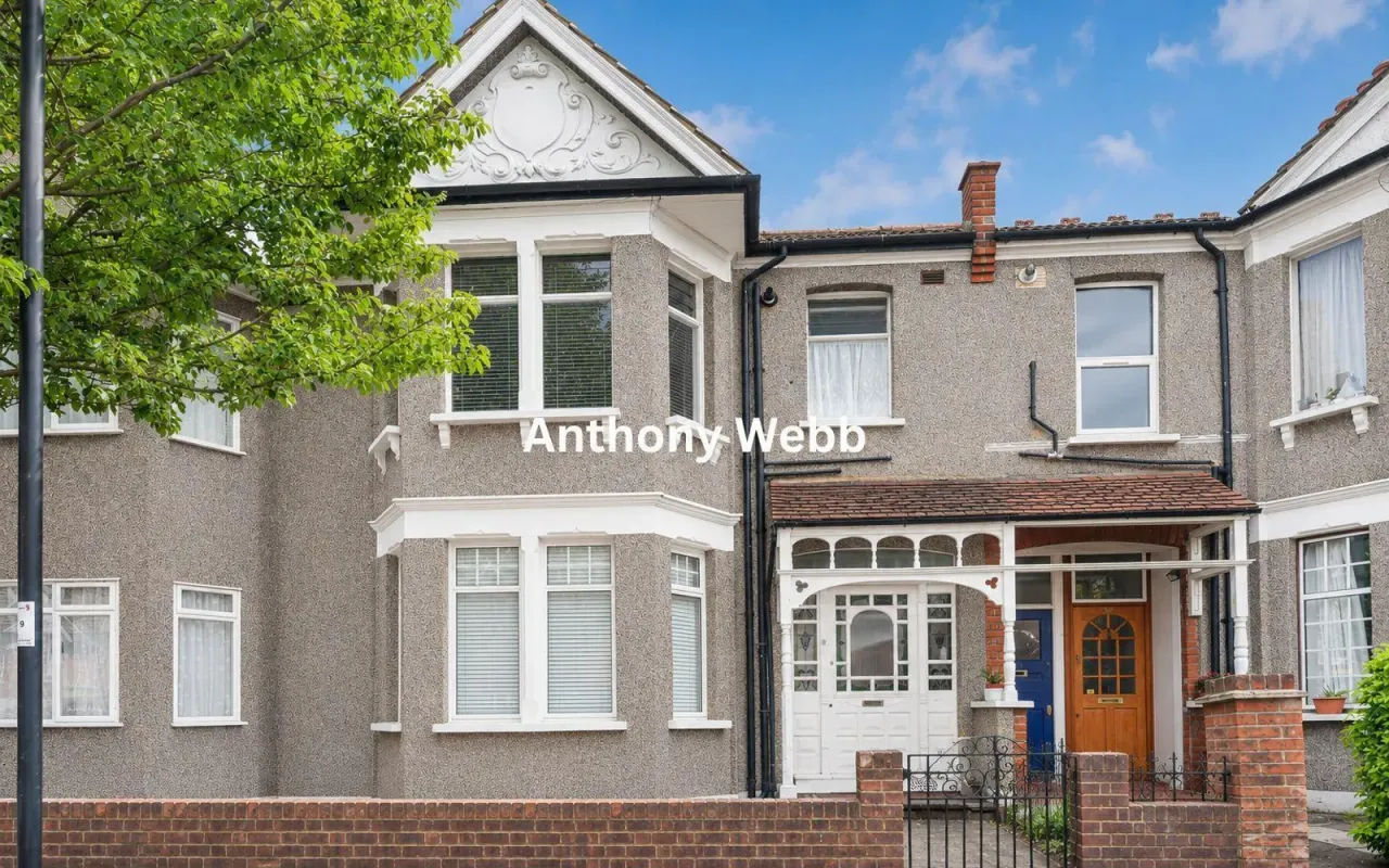 2 bed flat for sale — Windsor Road, Palmers Green, N13