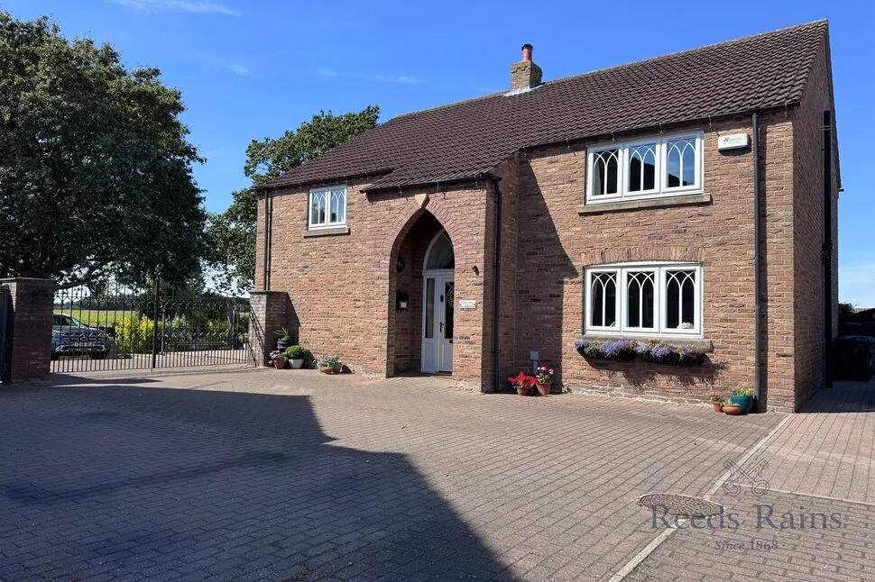 Park Avenue, Barlow, YO8, photo 40