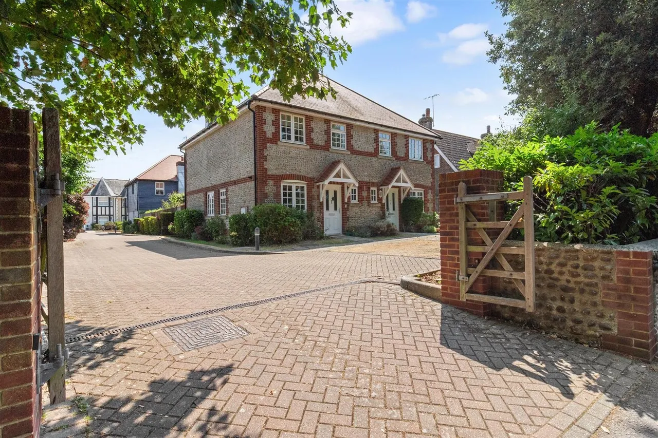 3 bed house for sale — Oaklands, Ferring, Worthing
