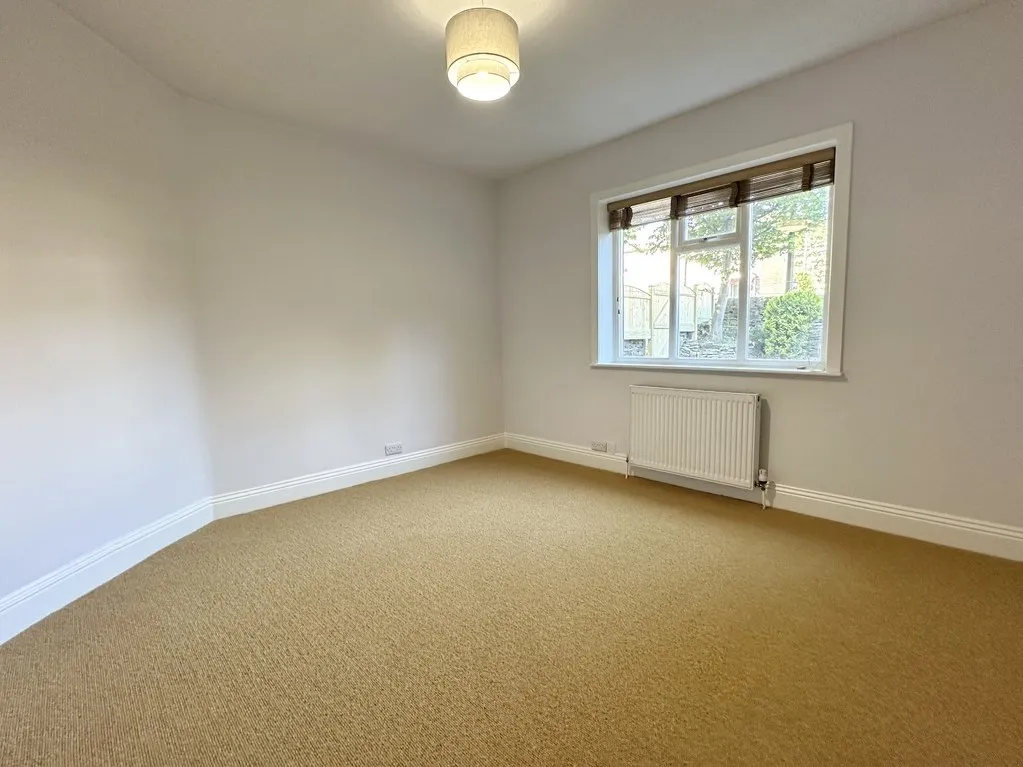 Scholes Lane, Scholes, BD19, photo 8