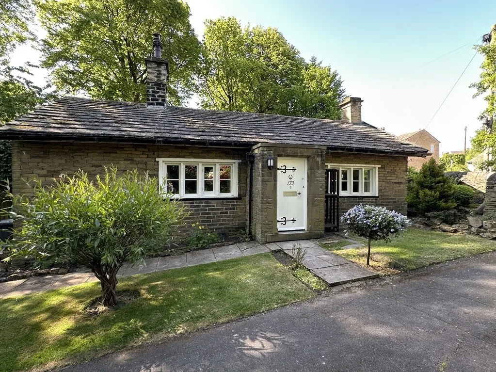 2 bed house to rent, Scholes Lane, Scholes, BD19