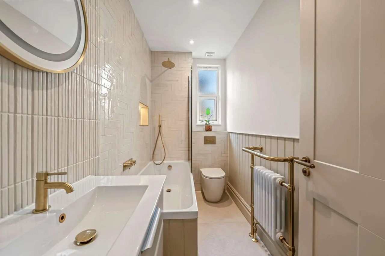 Hampton Road, Hampton Hill, Hampton, TW12 1JN, photo 11