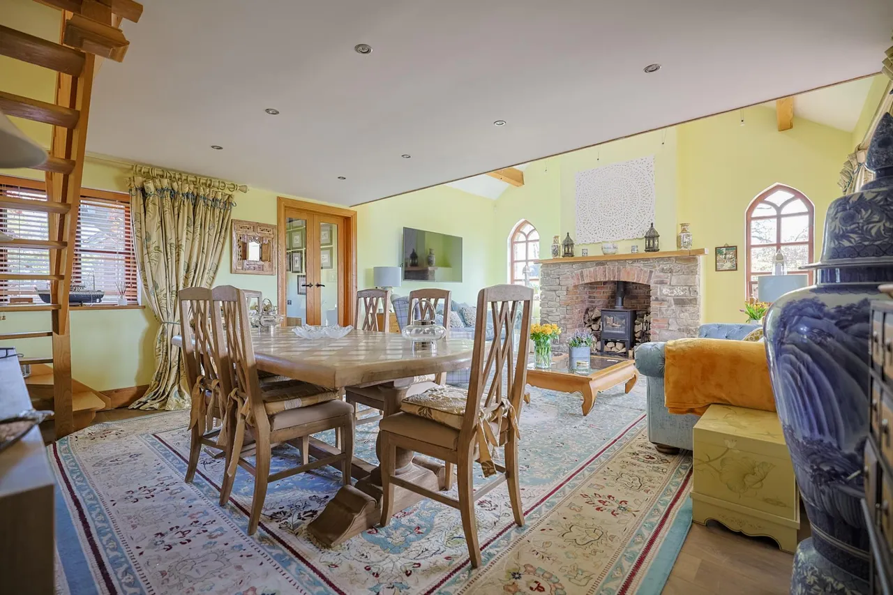 St Davids View, Llanddewi, photo 6