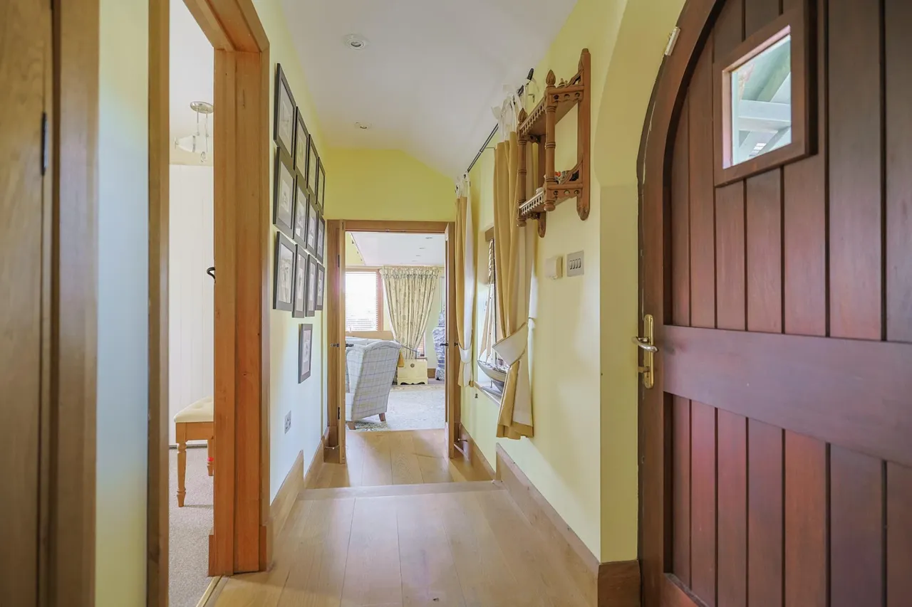 St Davids View, Llanddewi, photo 19