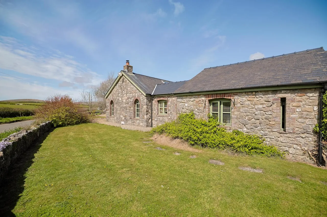 St Davids View, Llanddewi, photo 32