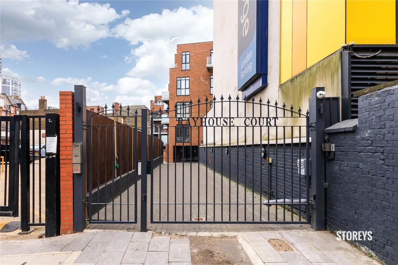 Clockhouse Avenue, Barking, IG11, photo 18