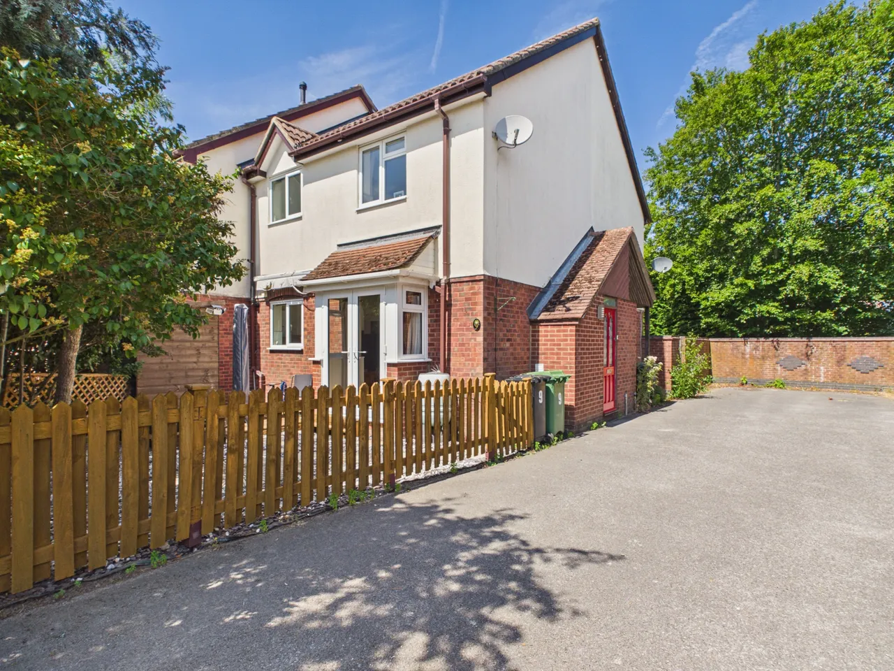 1 bed house for sale — Finch Close, Tadley, RG26