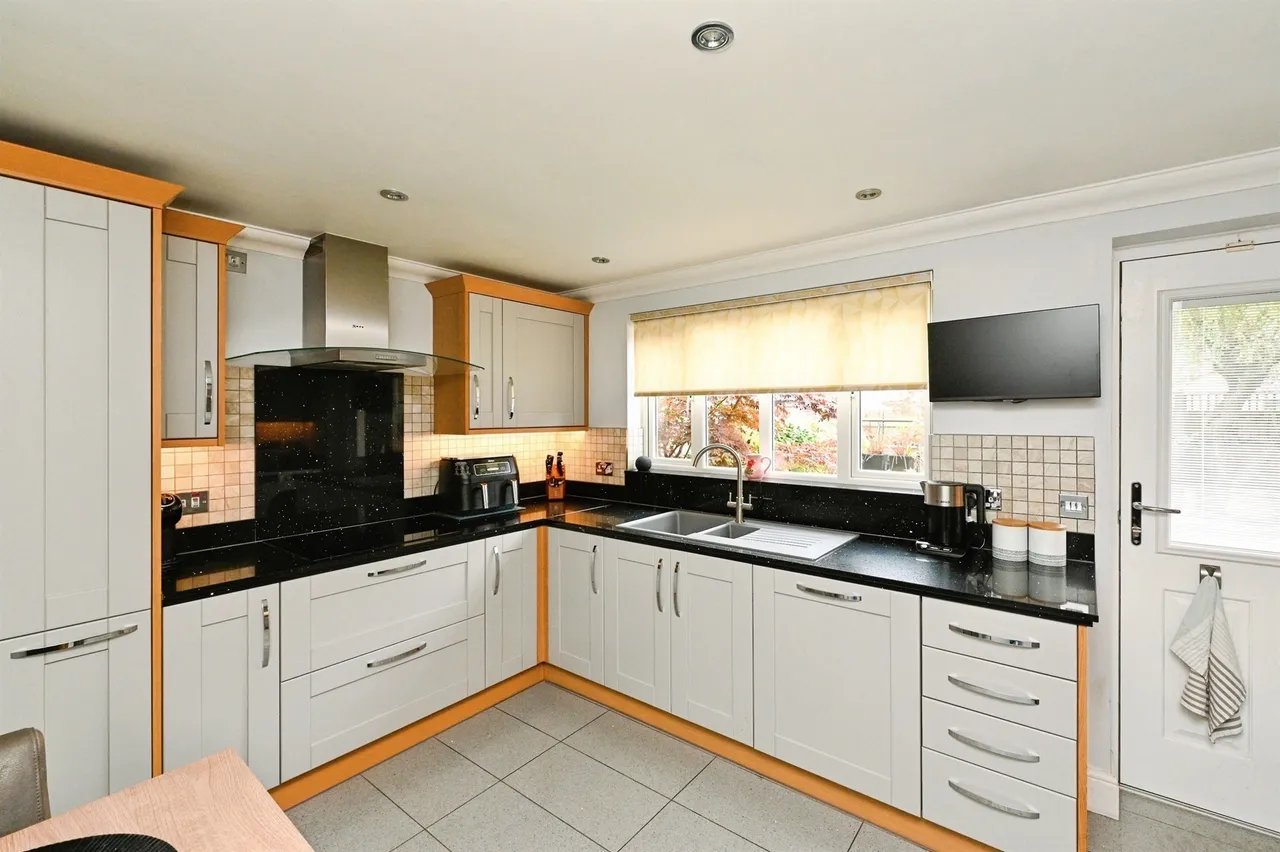 Rosebay, South Wootton, PE30, photo 5