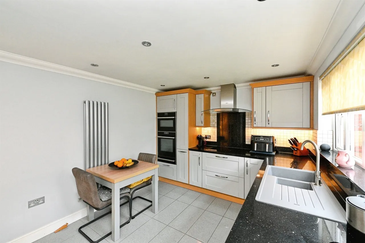Rosebay, South Wootton, PE30, photo 4