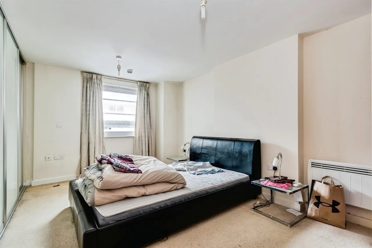 Beckhampton Street, Swindon, SN1, photo 7