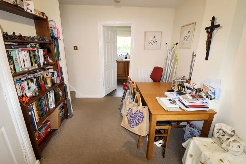 Vicarage Road, Bletchley, Milton Keynes, Buckinghamshire, MK2 2HA, photo 7