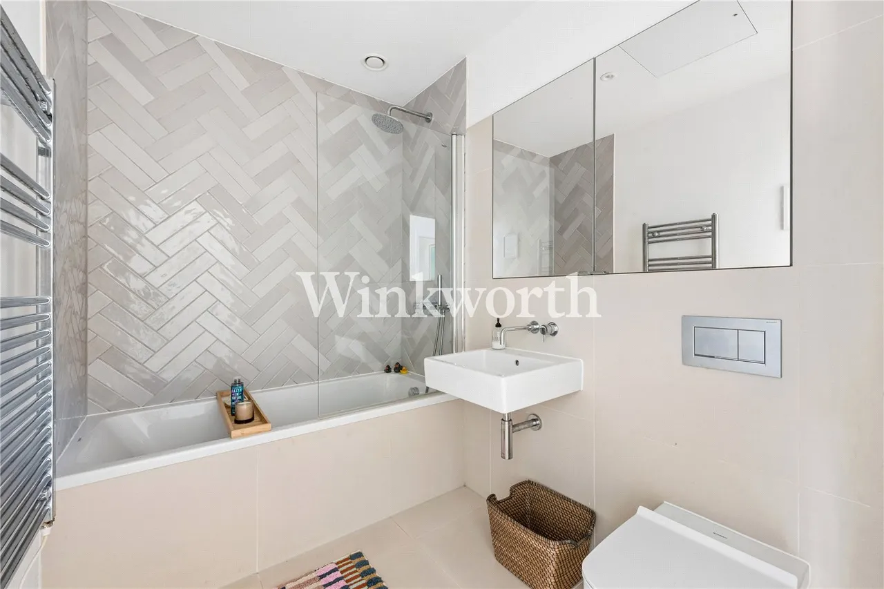 Apple Tree Road, London, N17, photo 12