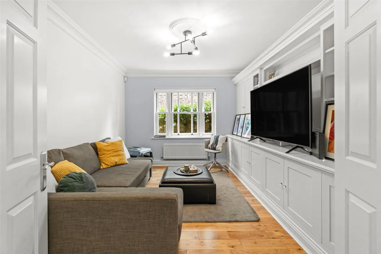 The Avenue, Hampton, TW12 3RN, photo 8
