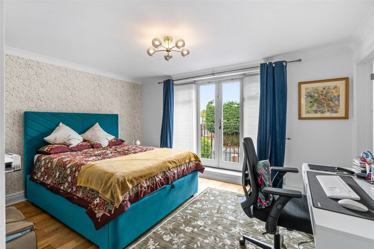 The Avenue, Hampton, TW12 3RN, photo 10