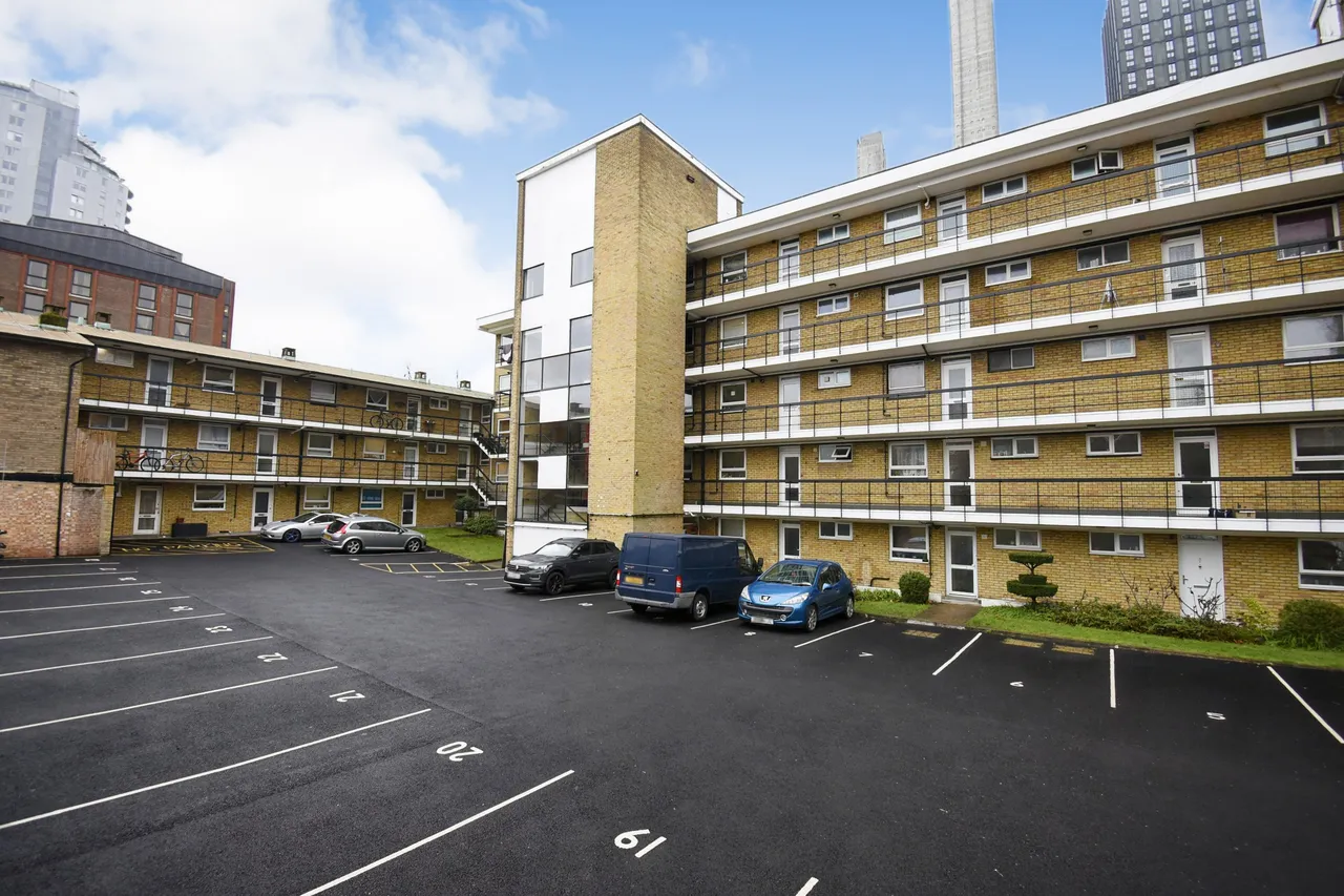 Allocated Parking Bay, East Croydon, photo 4