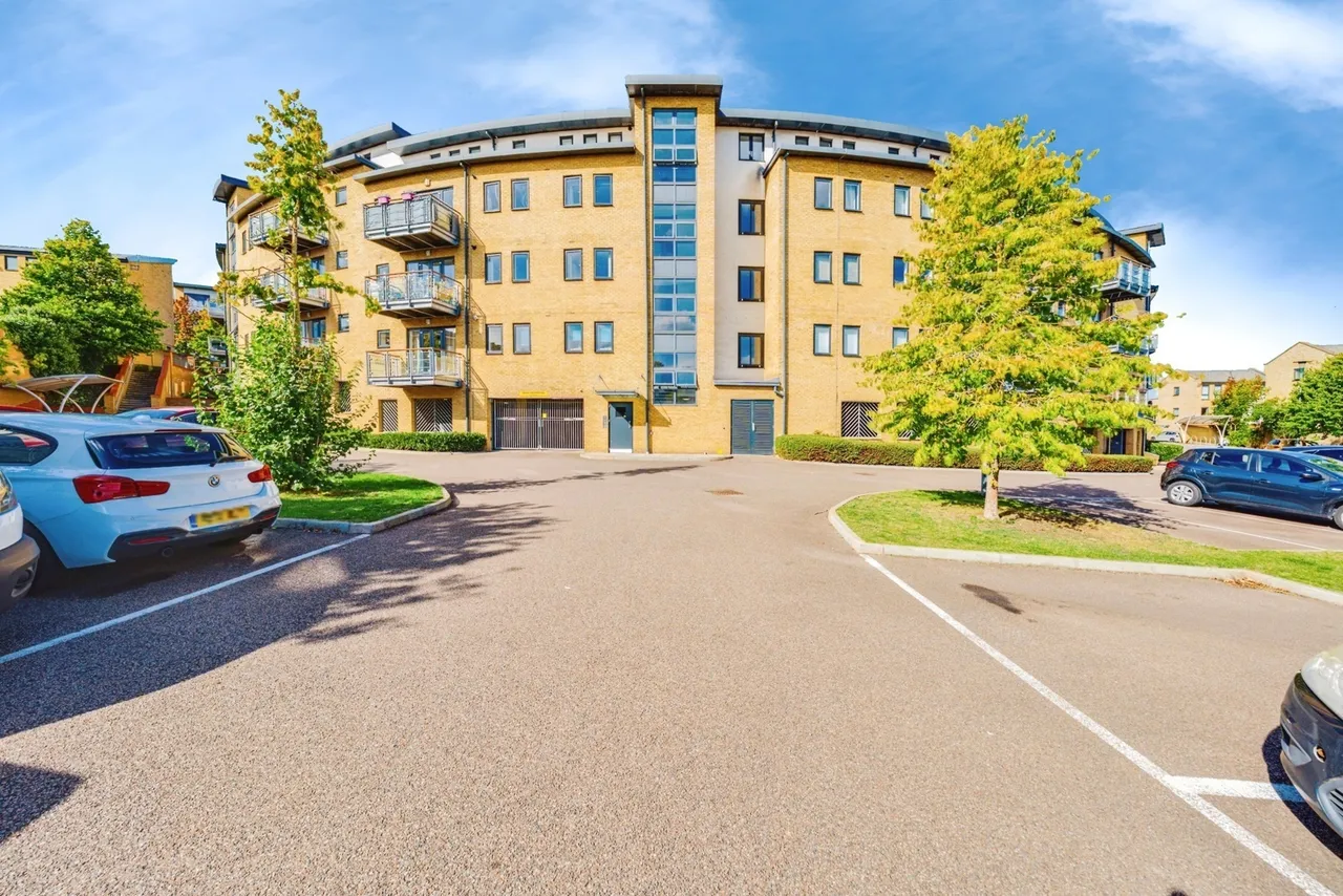 Redwing Crescent, Greenhithe, DA9, photo 2