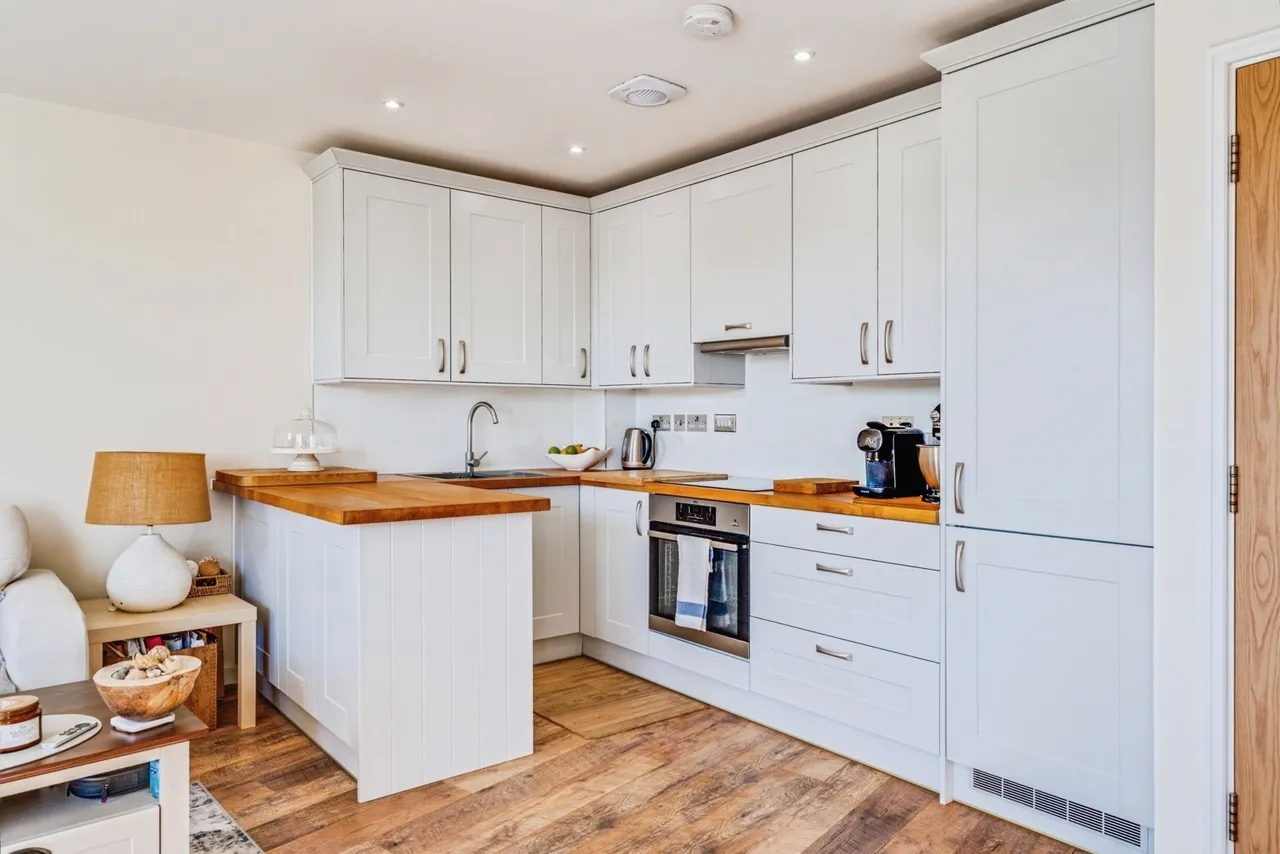Redwing Crescent, Greenhithe, DA9, photo 4