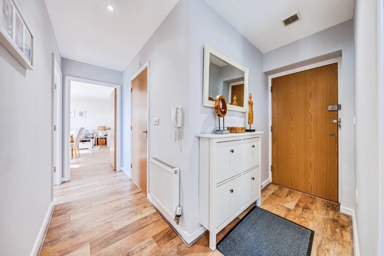 Redwing Crescent, Greenhithe, DA9, photo 12
