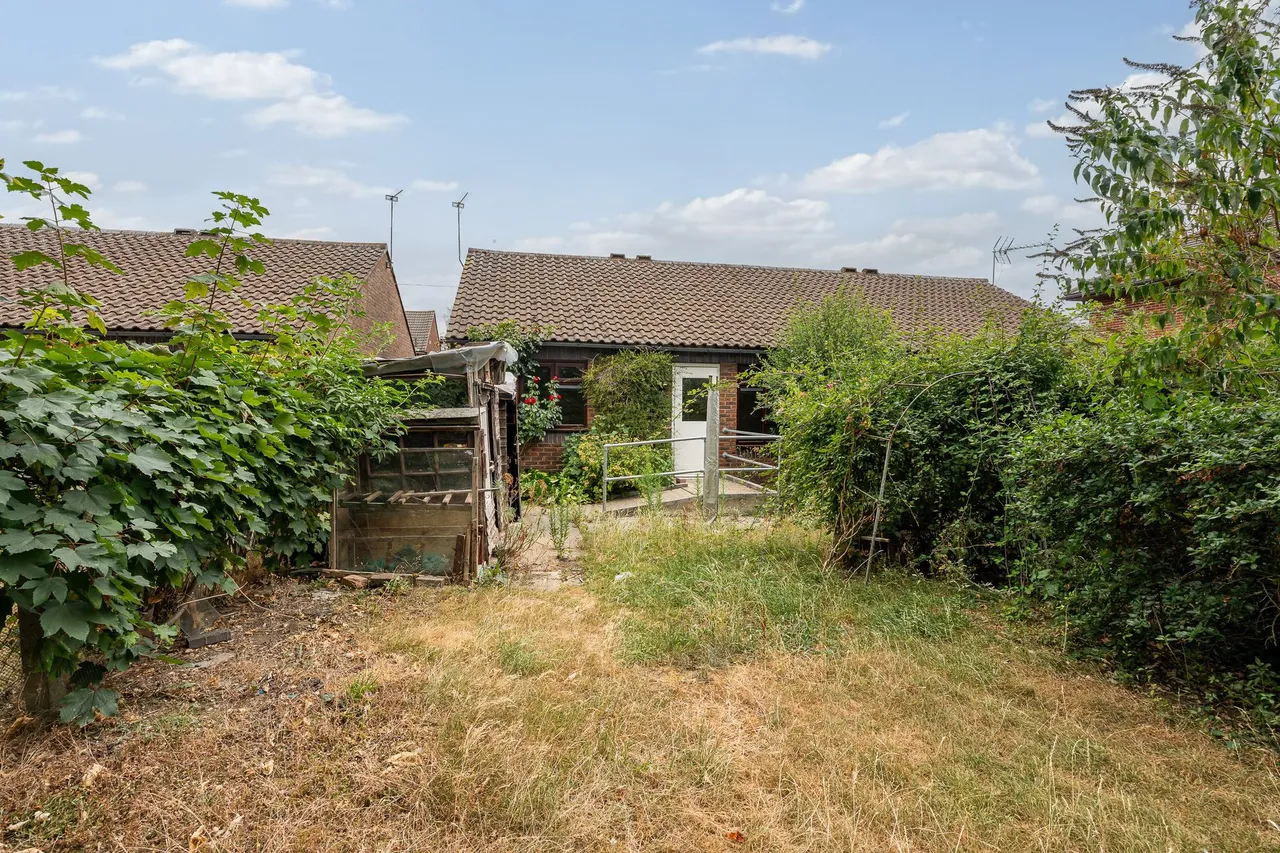 Beazley Close, Ware, SG12 7LS, photo 8