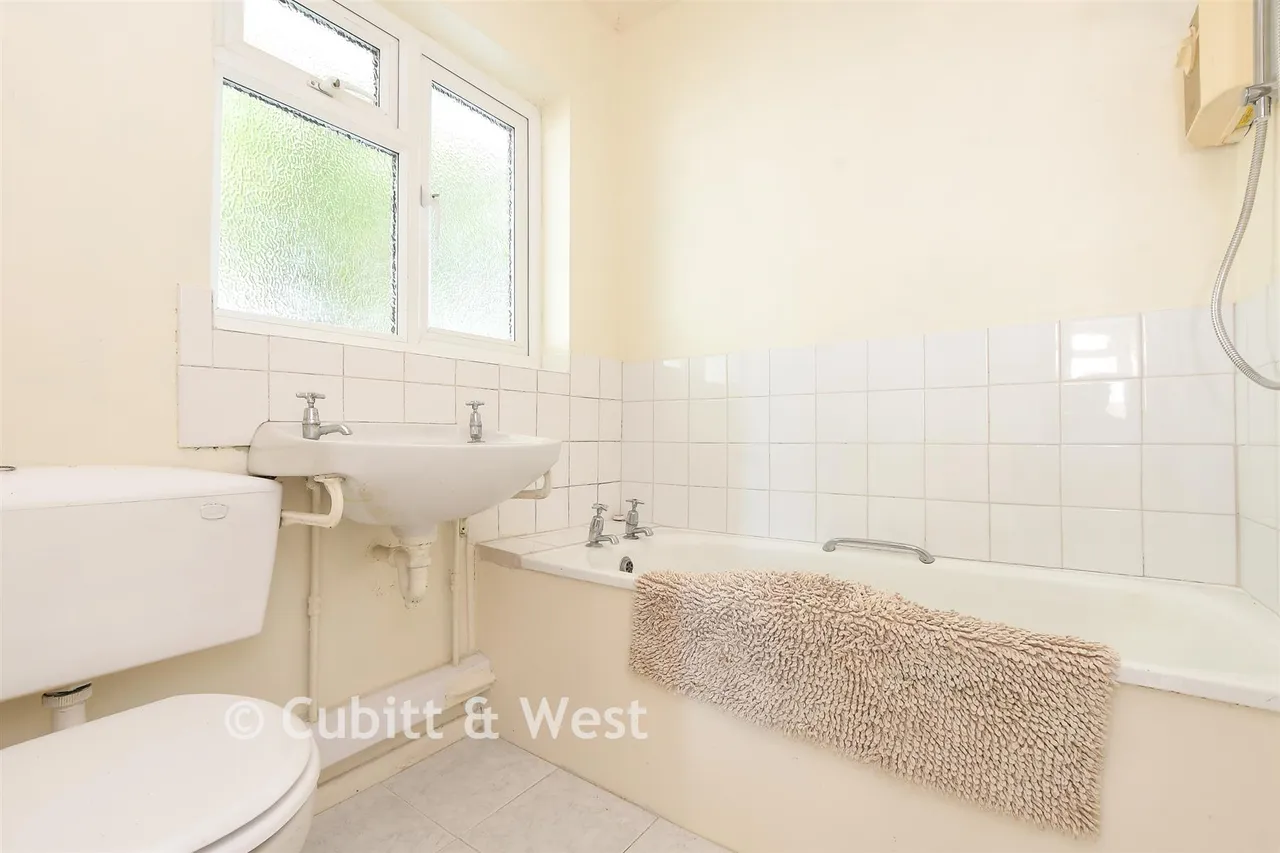 Juniper Road, Reigate, RH2, photo 10