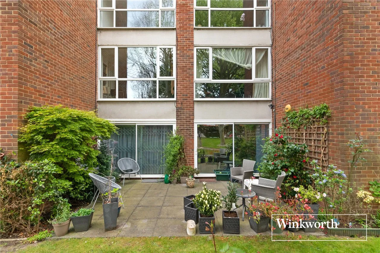 Hendon Lane, Finchley, London, N3, photo 12