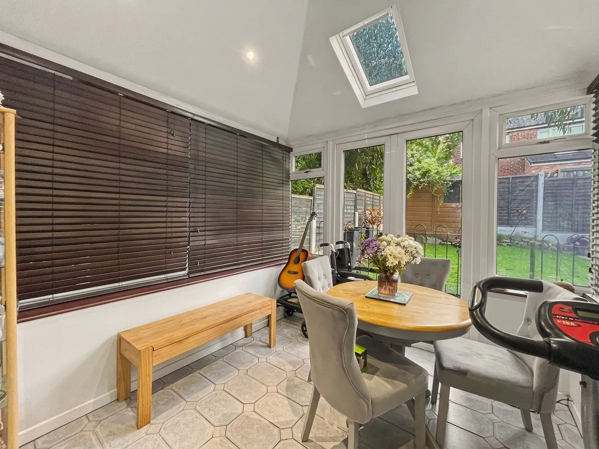 Cedar Grove, Prestwich, M25, photo 8