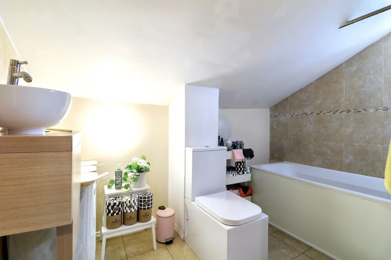 Blackheath Standard, SE3, photo 7